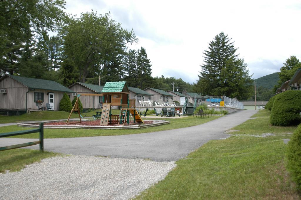 Hotel Lincoln Log Colony Lake George Exterior foto