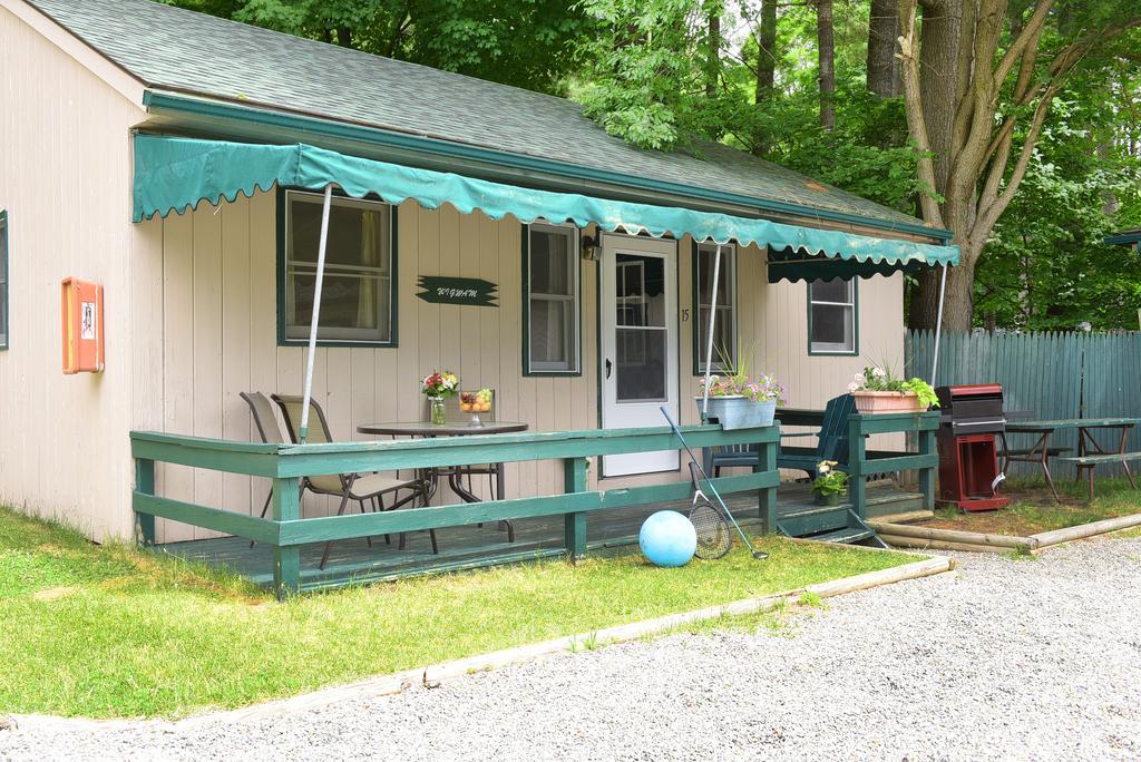 Hotel Lincoln Log Colony Lake George Exterior foto
