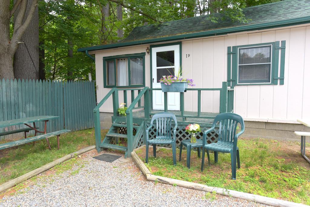 Hotel Lincoln Log Colony Lake George Exterior foto